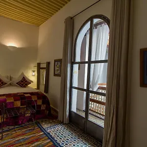 Laaroussa ***** Fes