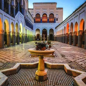 In A Xviiie Palace Fès